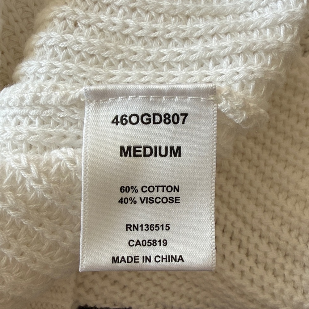 Classic White Crewneck Women's Sweater - Picture 4 of 4